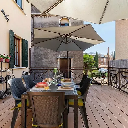 Domus With Two Terraces And Canal View In Dorsoduro Appartamento Venezia