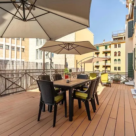 Appartamento Domus With Two Terraces And Canal View In Dorsoduro
