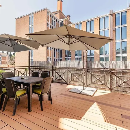 Domus With Two Terraces And Canal View In Dorsoduro Appartamento Venezia